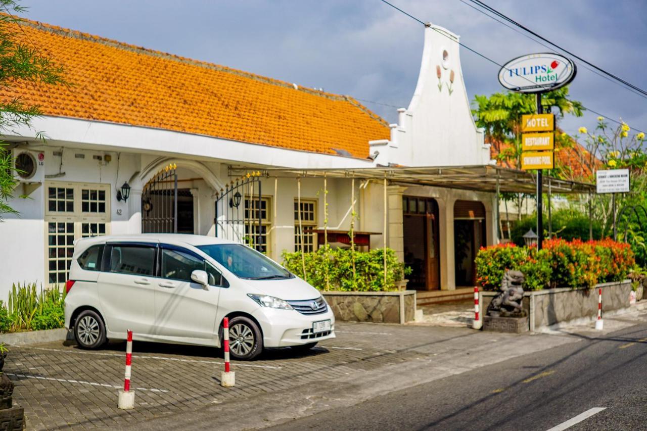 Hotel Tulips Джокякарта Екстериор снимка